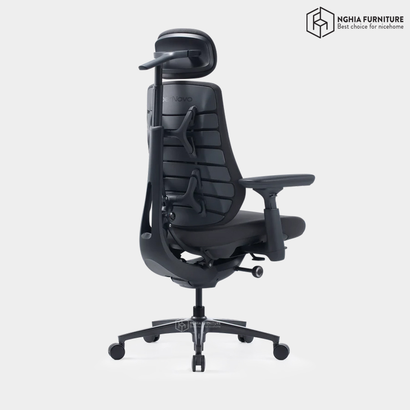 LiberNovo Maxis Manual Ergonomic Chair – Black