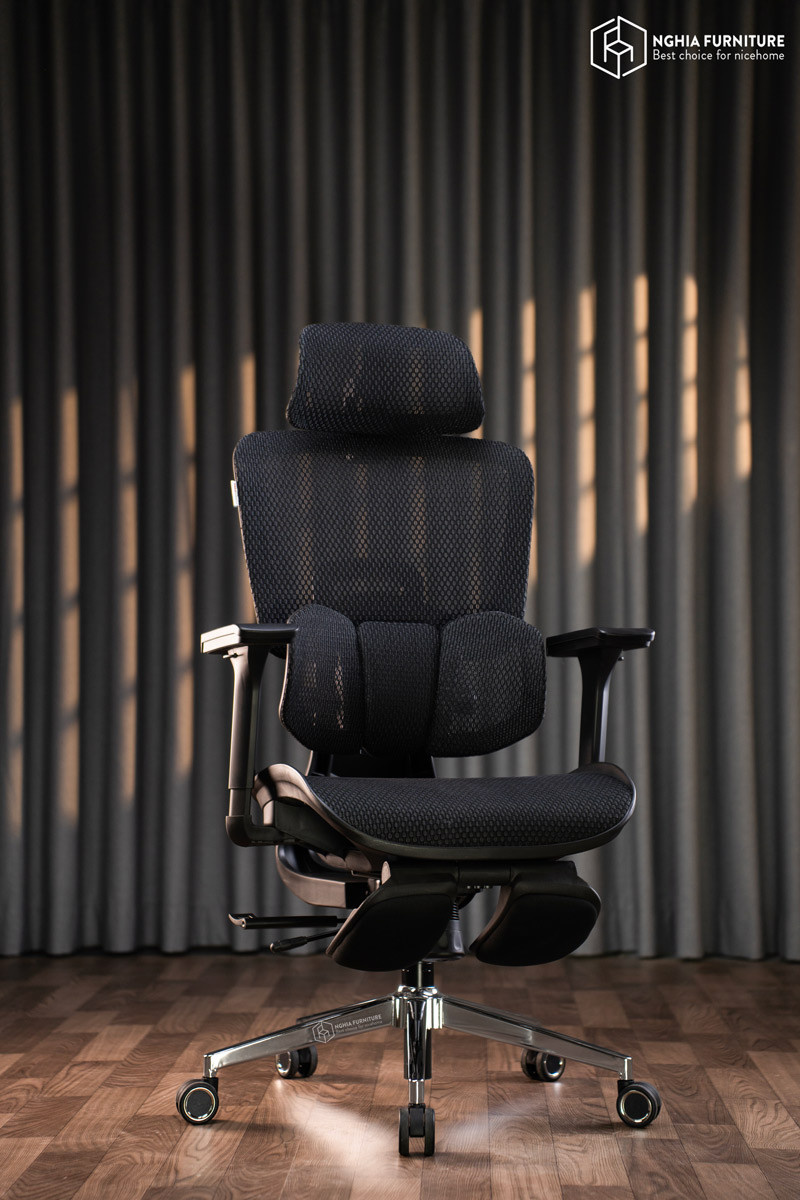Mirai Plus Black Ergonomic Chair – With Footrest after